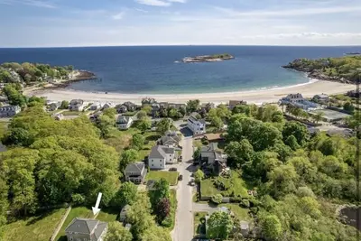 Image de Dog friendly in Manchester-by-Sea: Walk to beach, shops and restaurants