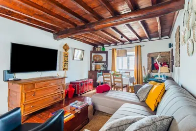 Image de Casa das 10 Janelas @ Monsanto