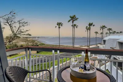 Image de Beach and bay views in a beautiful and cozy townhome in Coronado