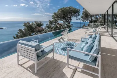 Image de Exclusive Beachfront Villa with Majestic Sea Views, Lloret de Mar Villa 1001