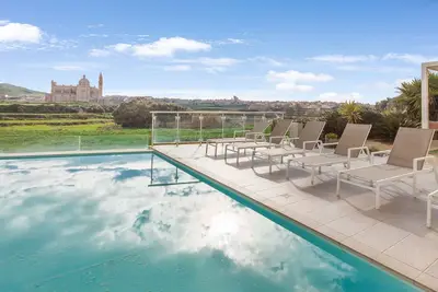 Twilight Gozitan Farmhouse With Pool, L-Għasri Gozo, Malta