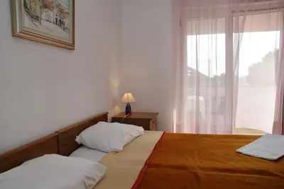 Image de Appartement de deux chambres avec la terrasse et la vue sur le mer Privlaka, Zadar (A-19393-c)