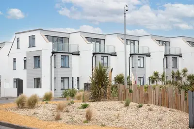 Image de Kingsley House - a perfect family home within easy reach of some of the town's best beaches