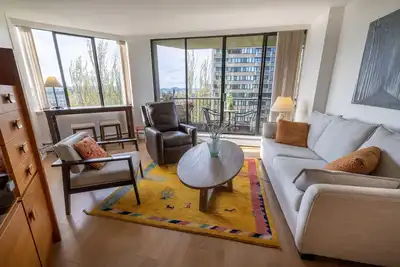 Image de Sunset Haven - Study with Desk, Great City Views, Indoor Pool
