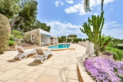 Image de Las Rosas, villa à louer à Benissa pour 8 pax avec piscine privée