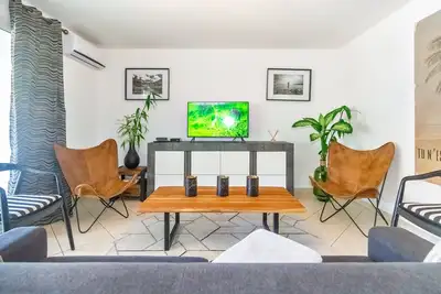 Image de Safari - Renovated apartment near Roches Noires - Saint Gilles