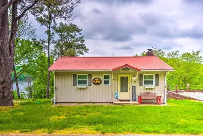 Image de Cozy Kentucky Cabin w\/ Sunroom, Yard & Views!