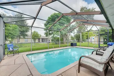 Image de Heated Pool & 4-in-1 Grill: Spring Hill Haven!