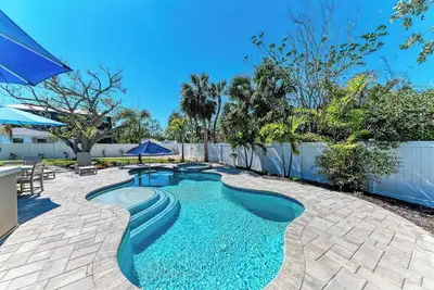 Image de Wave n Sea - Close to the Beach with Pool - Anna Maria Island - By Island Real E
