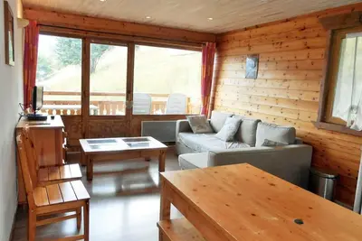 Image de 50m du centre station, 5ème étage, vue montagne, balcon, télévision, casier à ski, 50m², Les 2 Alpes