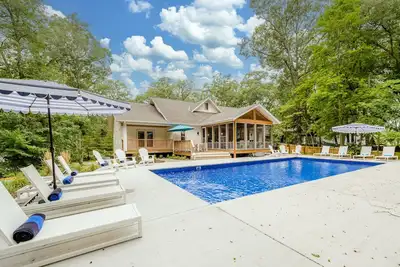 Image de (2025 Now Open! ) Gorgeous Grand Beach Home With Private Pool!