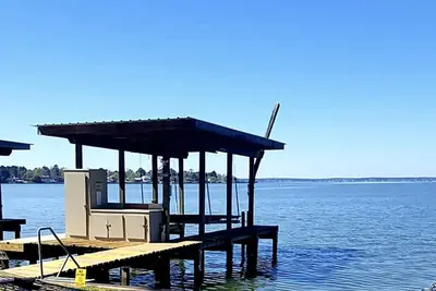 Image de 3br Lone Star Lake House! Livingston, On Water! ★★★★★