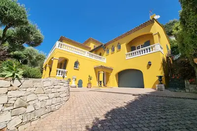 Image de Dans une villa de caractère appartement independant de 65 m2