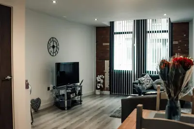 Image de New Luxury -de Luxe-Appartement-Salle de bain privée séparée-Vue sur la cour
