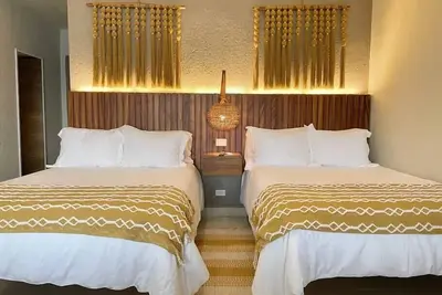 Image de Balcony and Beach for up to 5 people, Beachfront!