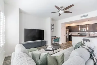 Image de Wow! Luxury Designer Townhome  Aviano Resort Style