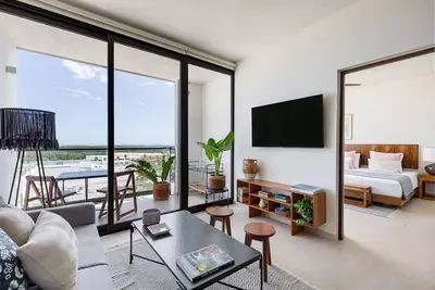 Image de Apt 601 with stunning Lagoon view w\/pool and gym