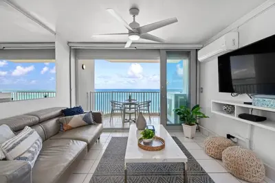 Image de Beachfront 2b/2b Isla Verde Marbella Oeste
