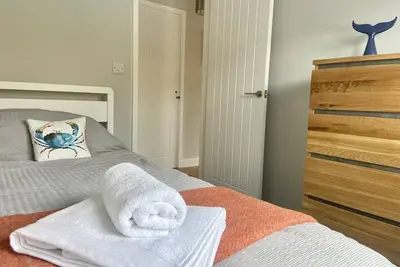 Image de Near famous beaches! Entire family sized bungalow & enclosed garden