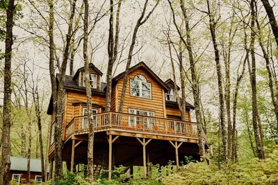 Image de Treehouse in Maine woods- The Grand Oak