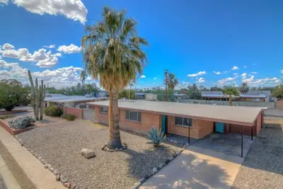 Image de Whole house with private pool- a desert oasis in Northwest Tucson!