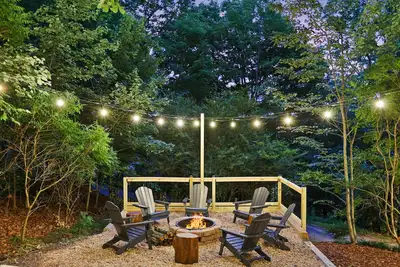 Image de Mountain Crest Cottage Fabulous Fire Pit and 5 Minutes to Downtown Blue Ridge!