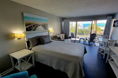 Image de Relax 200 yards from the Atlantic Ocean