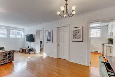 Image de Vacation Apartment in Center of Outremont, Direct access to Downtown Montreal
