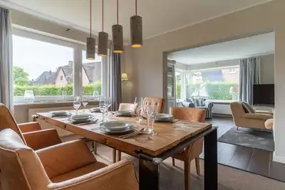 Image de The white house - Spacious detached house with a beautiful garden in a top location!