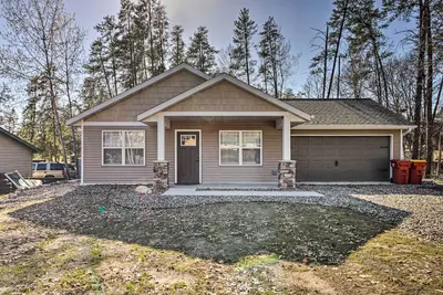 Image de Breezy Point Cabin w\/ Fire Pit - Walk to Lake