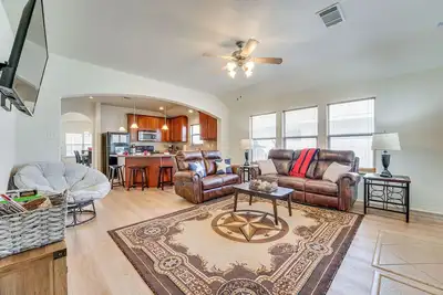 Image de San Antonio Home w/ Game Room, 9 Mi to SeaWorld!