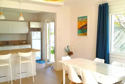 Image de Maison Cosy, Rénovée, Proche Plage et Centre, Jardin, Animaux Bienvenus
