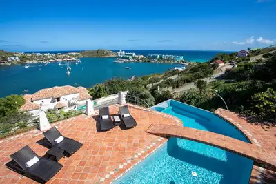 Amazing 5 Bedroom Villa overlooking Oyster Pond on St. Maarten!