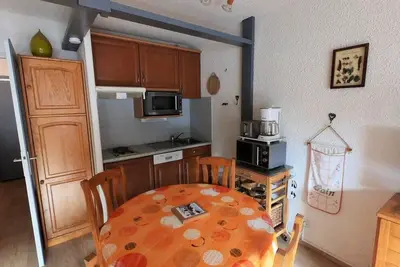 Image de 50m du centre station, 2ème étage, vue pistes de ski, balcon, télévision, casier à ski, 32m²