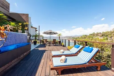 Image de Casa Azul. Lakeview Terrace Retreat in Avándaro