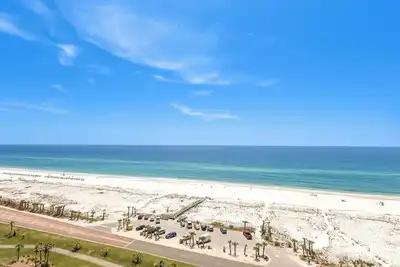 Image de New Listing - 2b Gulf Front all new furnishings!