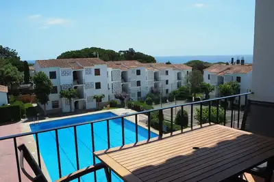 Image de Apartment with pool and sea views. Tennis court and parking