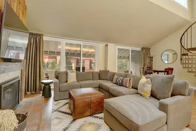 Image de Amazing Views, Extra Sleeping Area, Copper 2 Bedroom with Loft Sb206