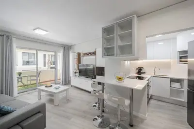 Image de City apartment with pool, sea view - Varandas do Lido I