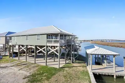 Image de Black Dog Lodge & Fishing Charter- Waterfront!