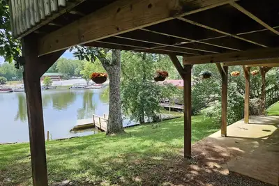 Image de Lake Front home at Lake Chickamauga Famous for Largemouth Bass Fishing!