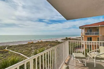 Image de Gulf Front Corner Unit & Million Dollar Views~ Chb305
