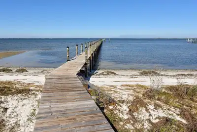 Image de Beautiful Bayfront home with 4 bedrooms and amazing views!