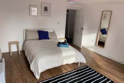Image de Nr Grand Hotel-Master Bedroom With A City View
