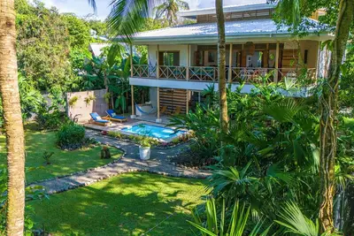 Image de Casa Blanca - Stunning beach\/pool house in Playa Negra