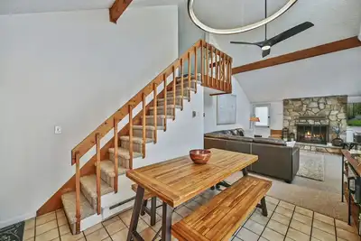 Image de Dillon Chalet - Lake Community Summer Escape