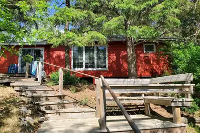 Image de Cozy Lakefront Cabin