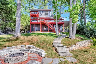 Image de Dog-friendly lake house with dock, decks, firepit, grill, fireplace, & WiFi