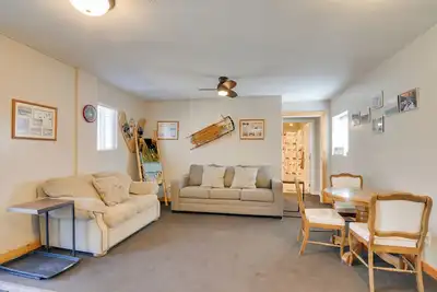 Image de Private Duck Creek Apartment Near Entertainment!