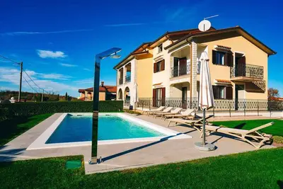 Image de Appartement de vacances avec piscine et climatisation